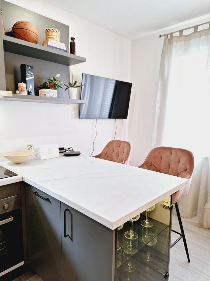 Appartement Apartman Maja **** à Šibenik Extérieur photo