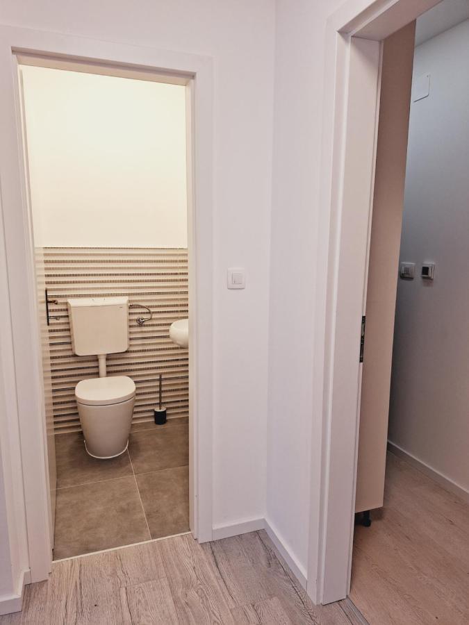 Appartement Apartman Maja **** à Šibenik Extérieur photo